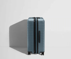 The Medium Flex in Coast Blue