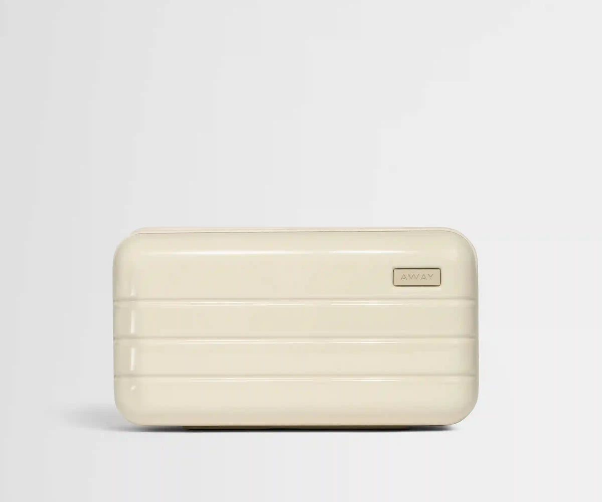 Travel Glasses Case in Salt White (Gloss)