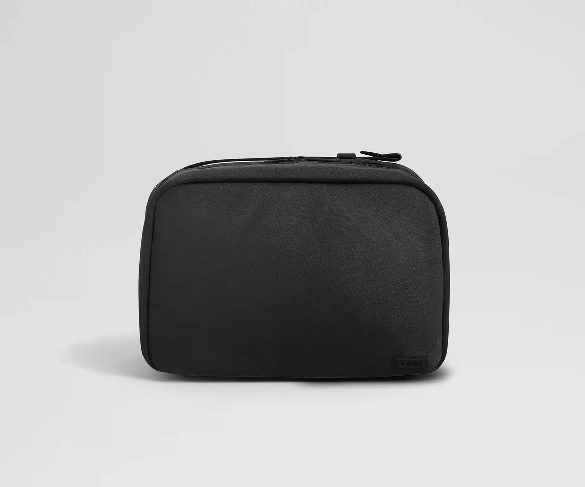 Hanging Toiletry Bag in Jet Black